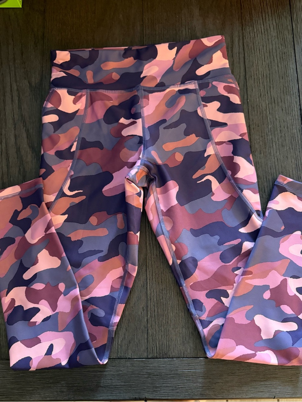 Girls Old Navy Active Pink & Purple Camo Leggings size 10/12